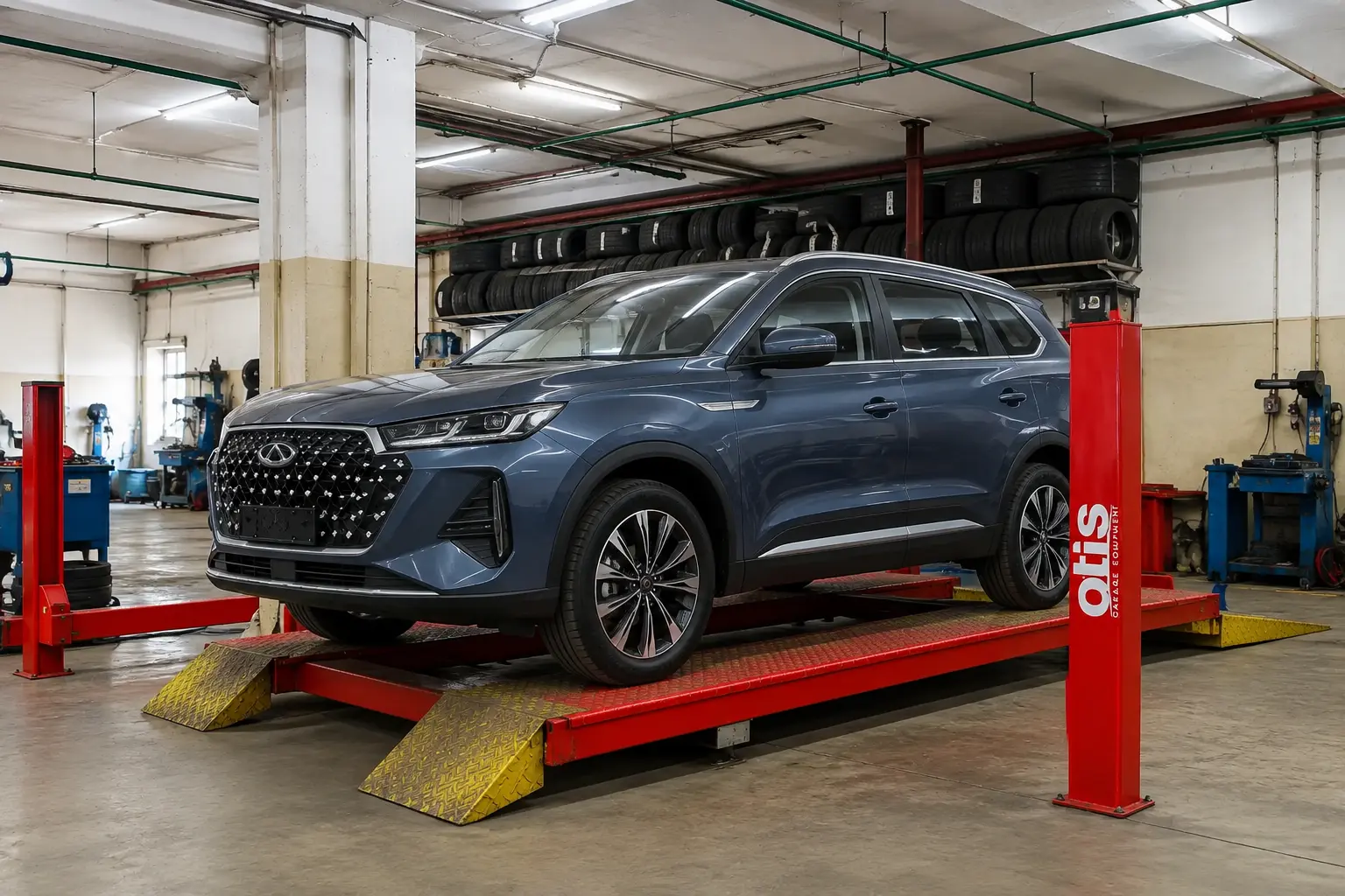 Автомобиль Chery Tiggo 7L в зоне обслуживания